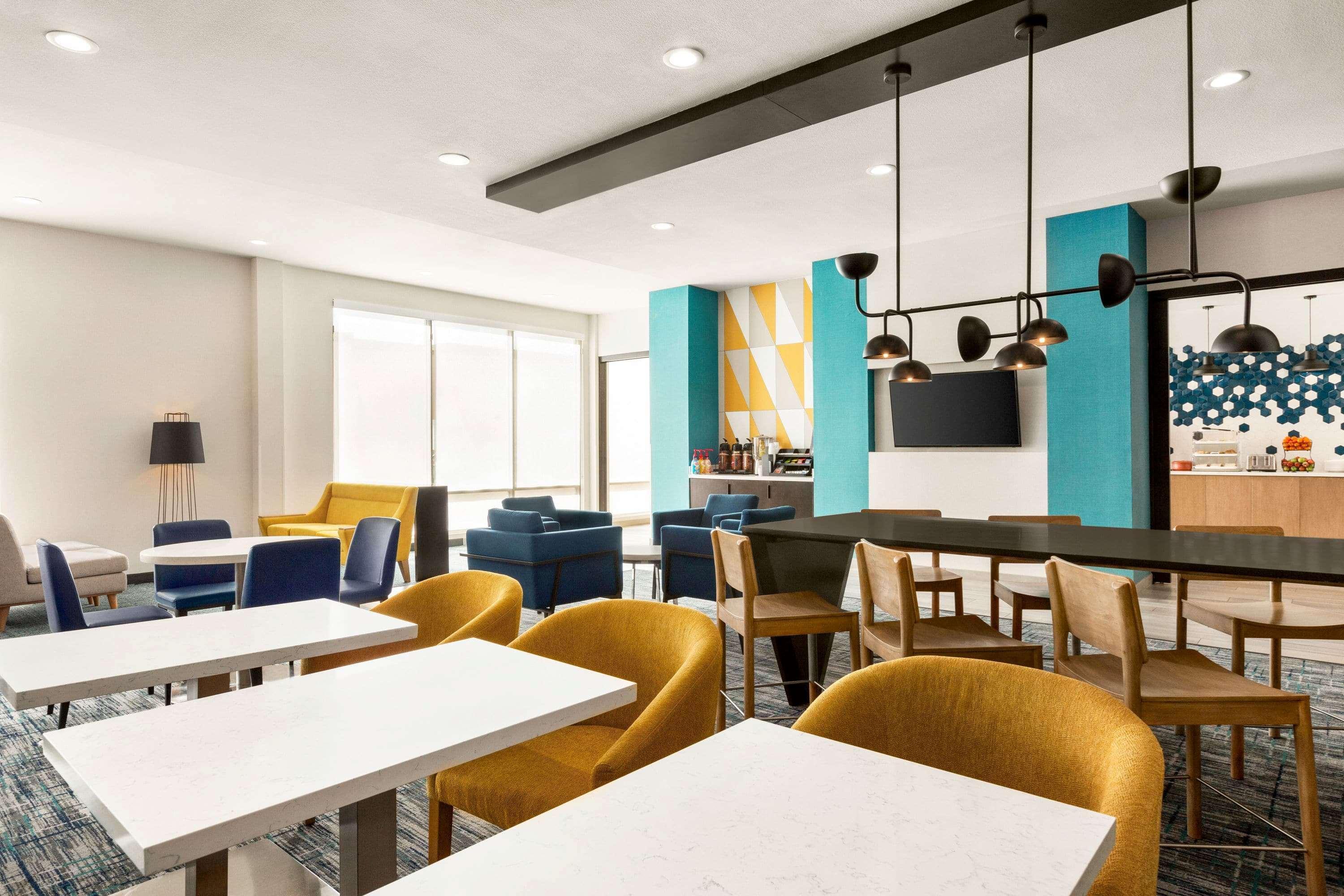 La Quinta By Wyndham Richmond-Sugarland Hotel Ngoại thất bức ảnh