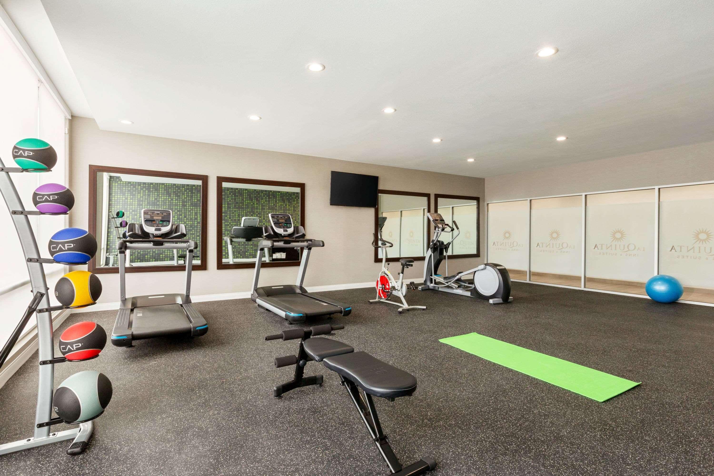 La Quinta By Wyndham Richmond-Sugarland Hotel Ngoại thất bức ảnh